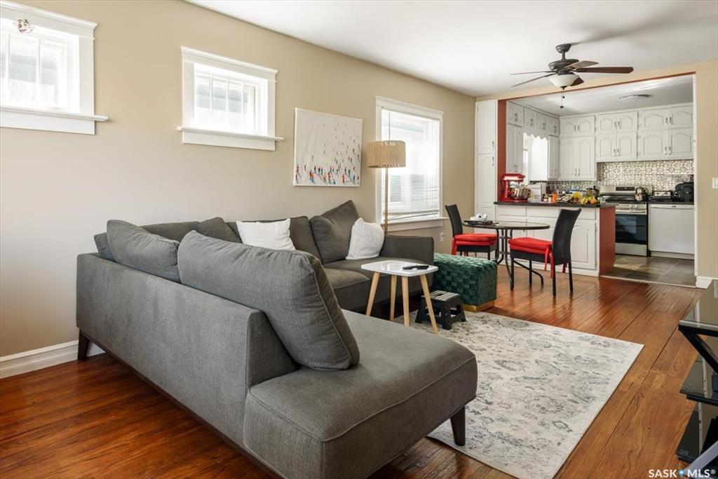Photo de la propriété: 2074 Quebec Street SK S4P 1J9