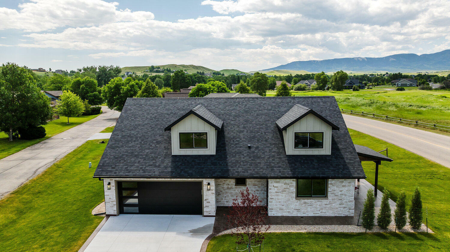 Property Photo:  3 Green Meadows Drive  WY 82801 