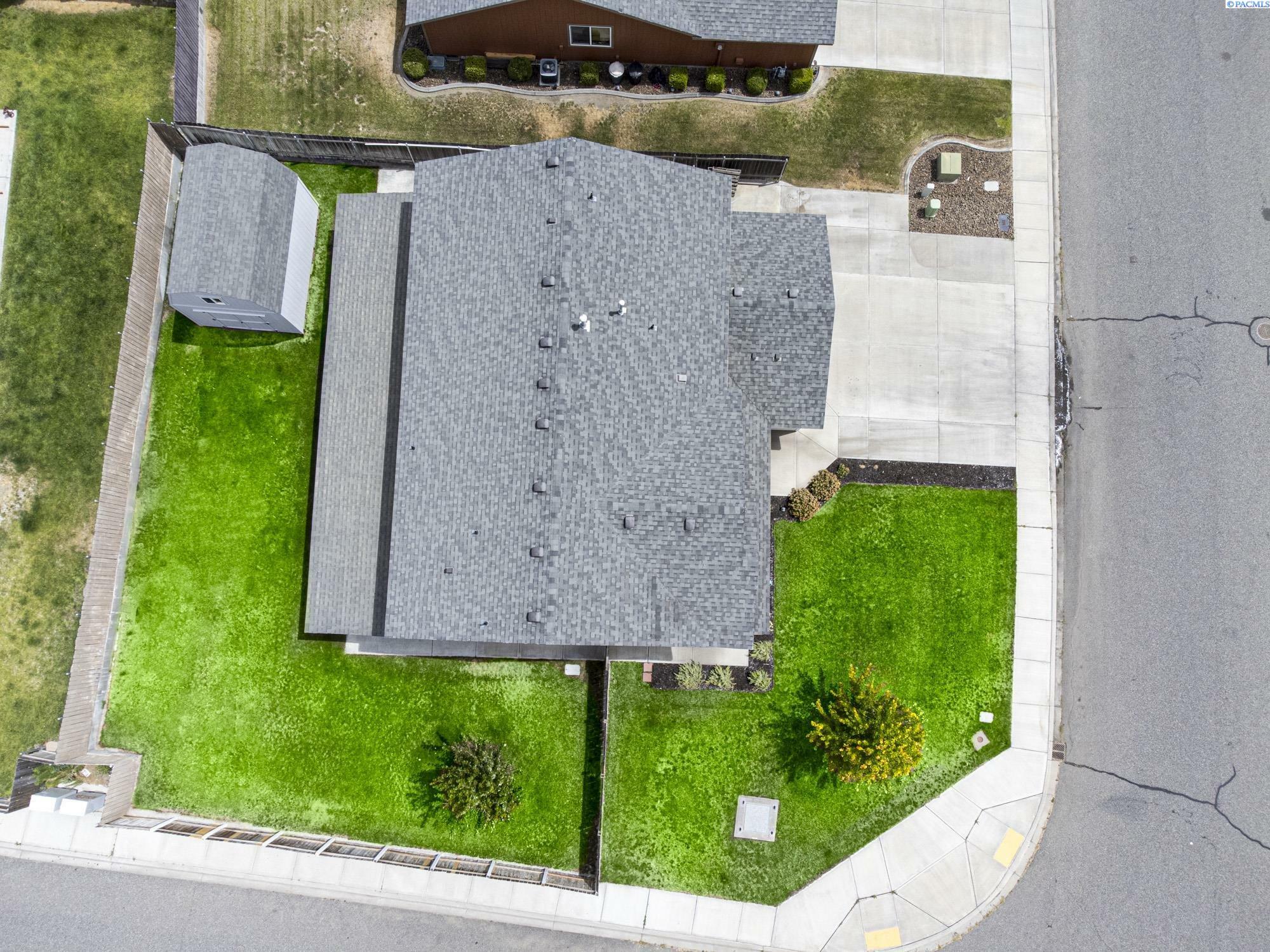 Property Photo: 4431 Moline Ln WA 99301