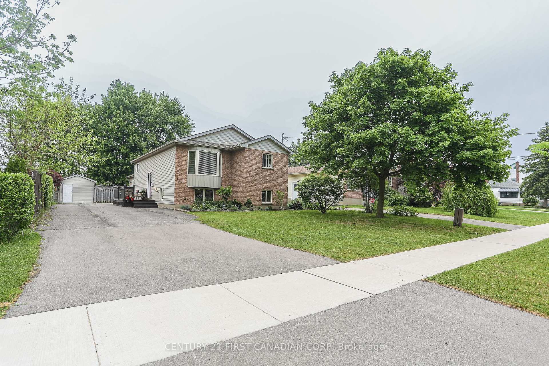 Photo de la propriété: 168 Forest Avenue ON N5R 2K2