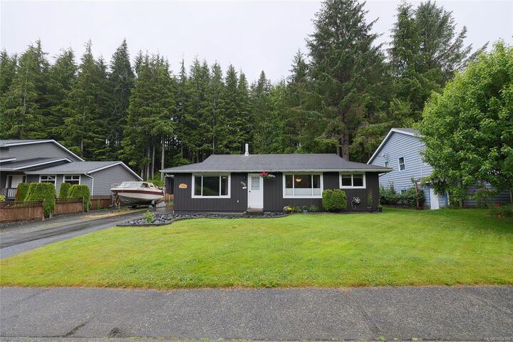 9395 Elk Dr  Port Hardy BC V0N 2P0 photo