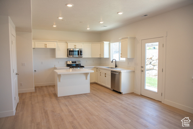Property Photo:  1934 E 1350 N  UT 84660 