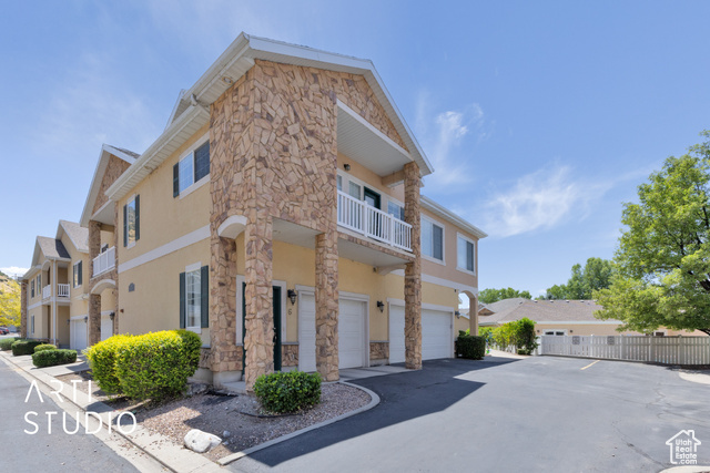 Property Photo: 1068 Canyon Meadow Dr 8 UT 84606