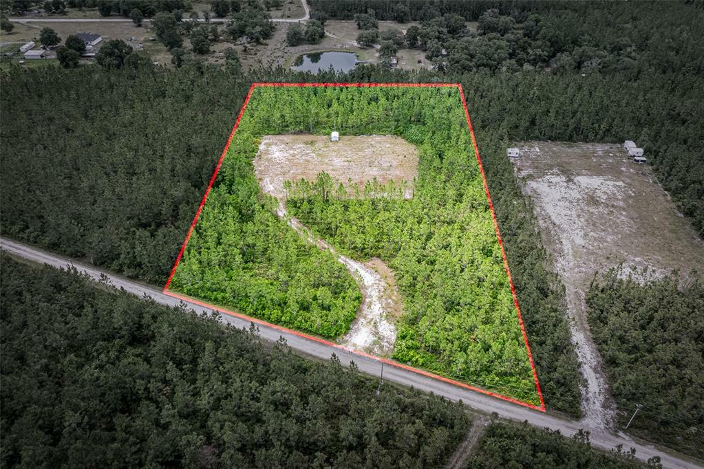 Property Photo: 4370 Runaway Cove Road FL 32046