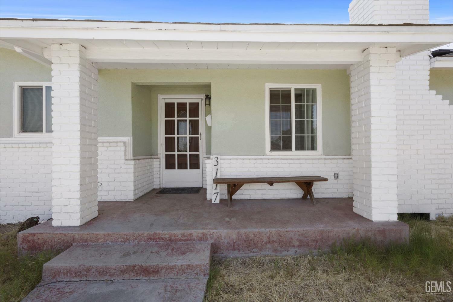 Property Photo: 3117 Arnold Street CA 93305