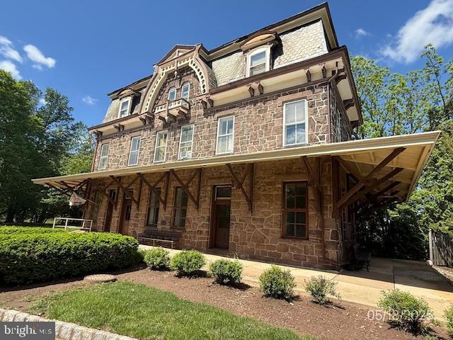 Property Photo:  16 Railroad Place  NJ 08534 