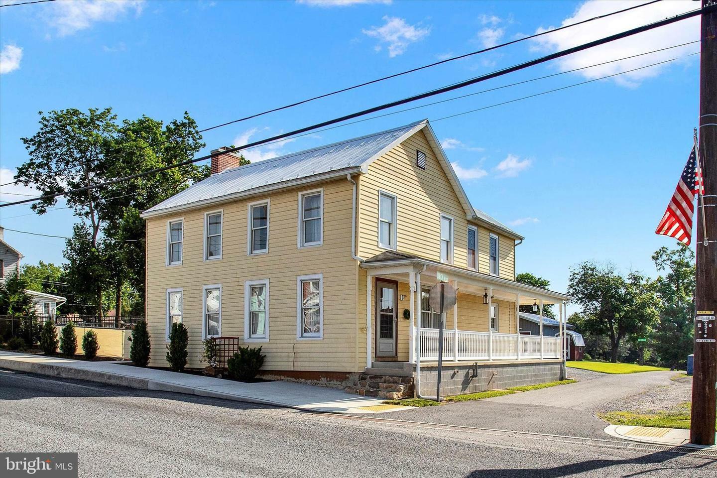 1 N High Street  Newburg PA 17240 photo