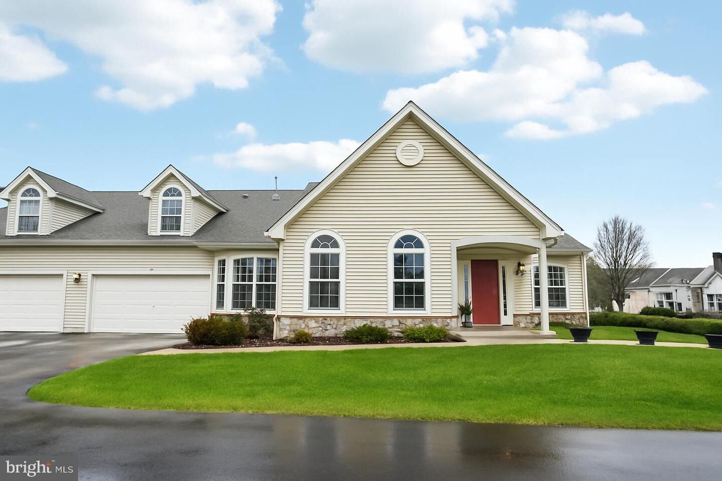 Property Photo: 264 Shady Brook Drive PA 19047