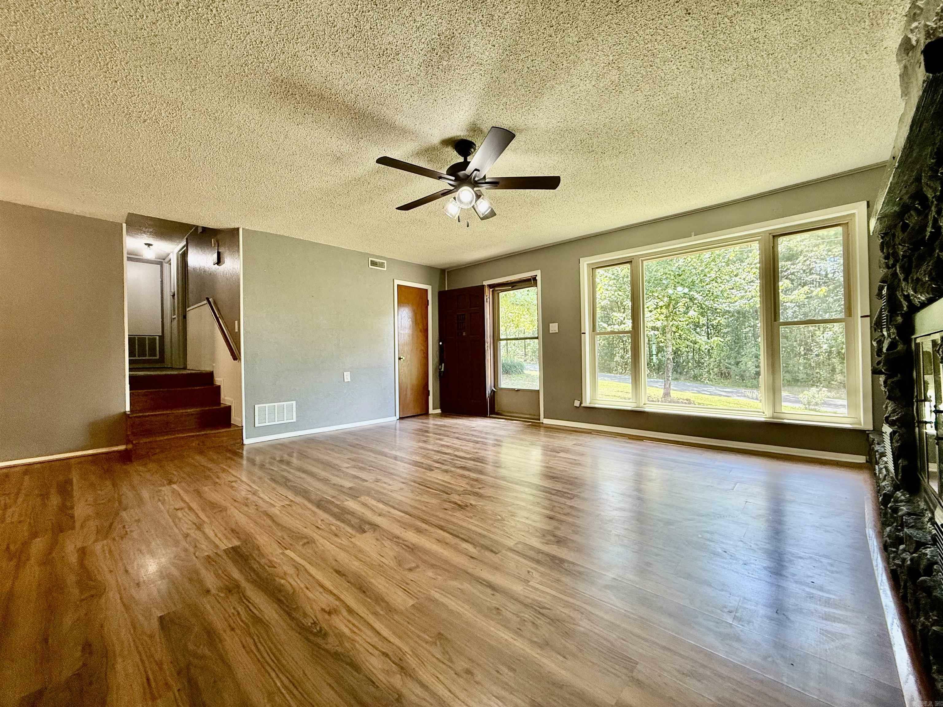 Property Photo: 303 Cimmaron Street AR 71913