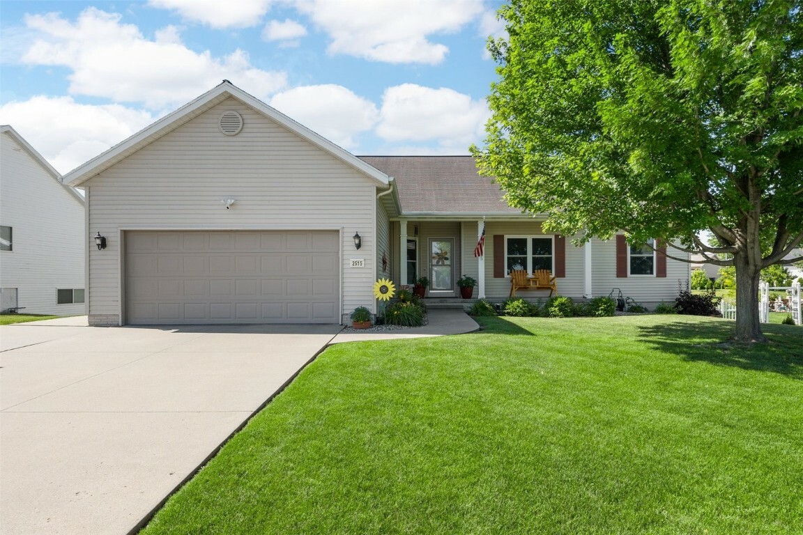 Property Photo:  2515 Woodhill Drive SW  IA 52404 