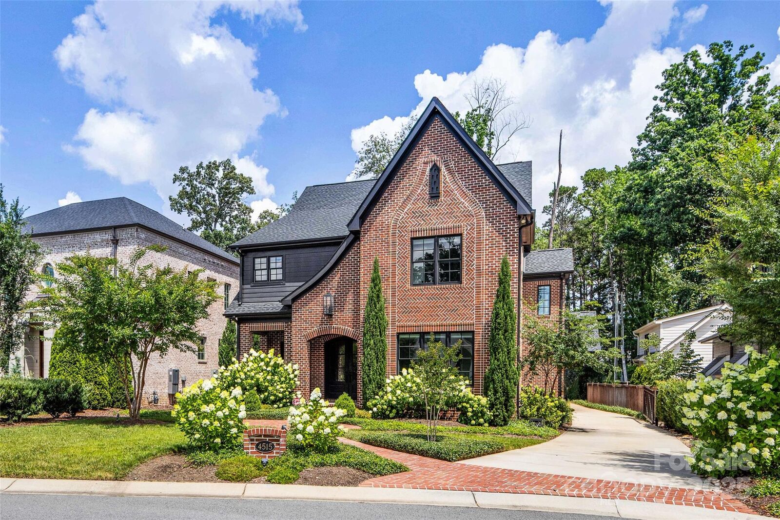 Property Photo:  4515 Tinkham Court  NC 28205 