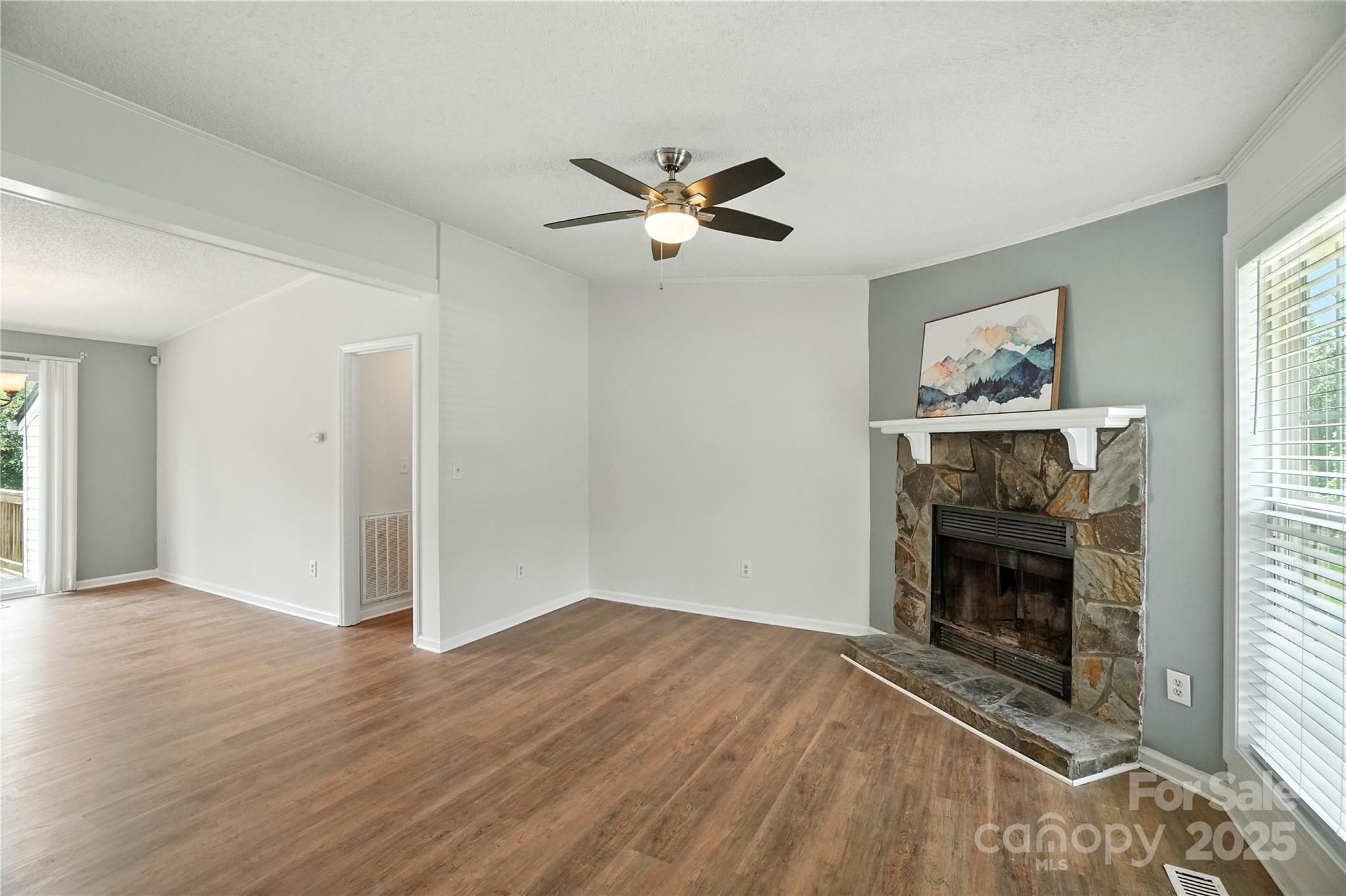 Property Photo: 8106 Strawberry Point Drive NC 28215
