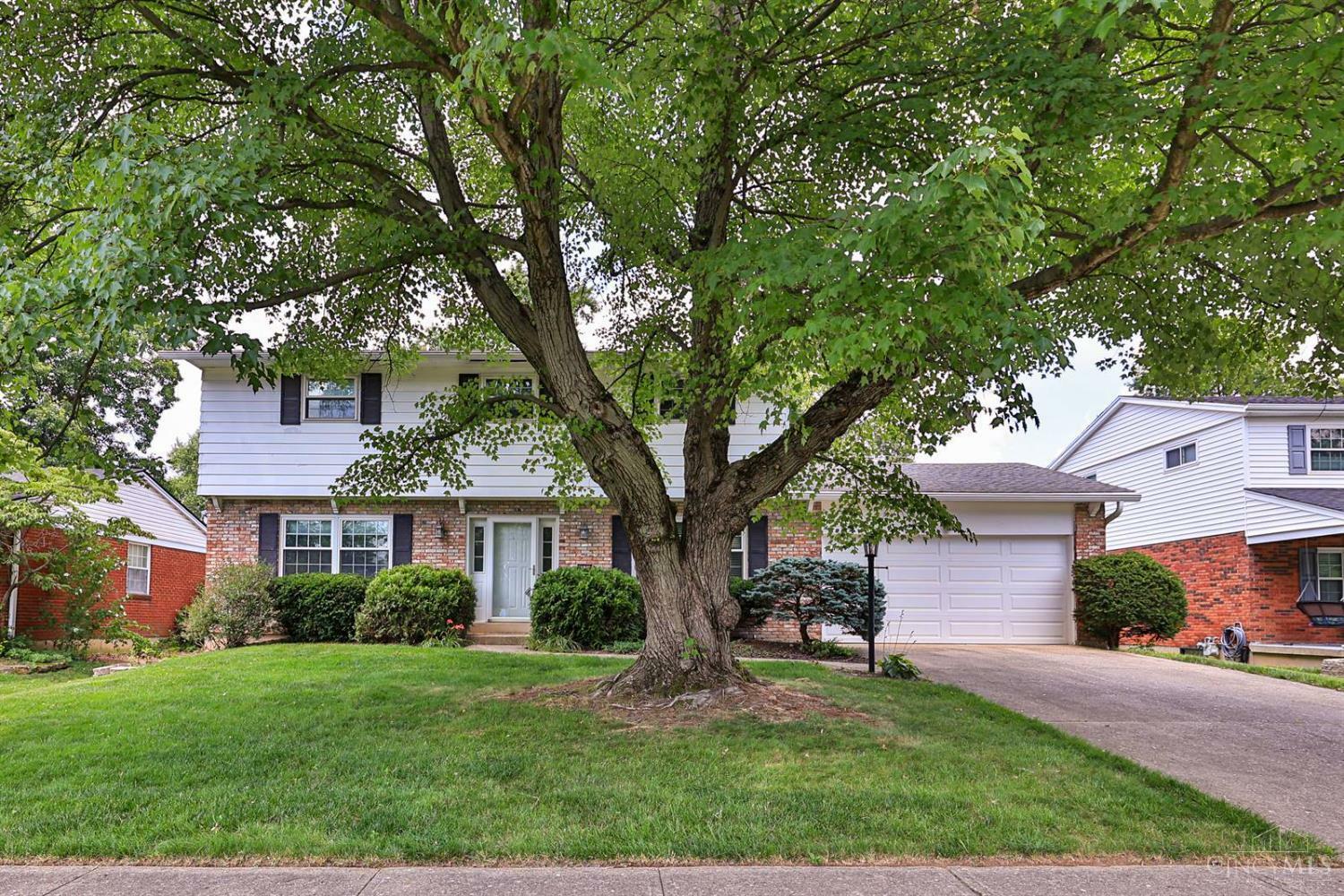 Property Photo:  8536 Summitridge Drive  OH 45255 
