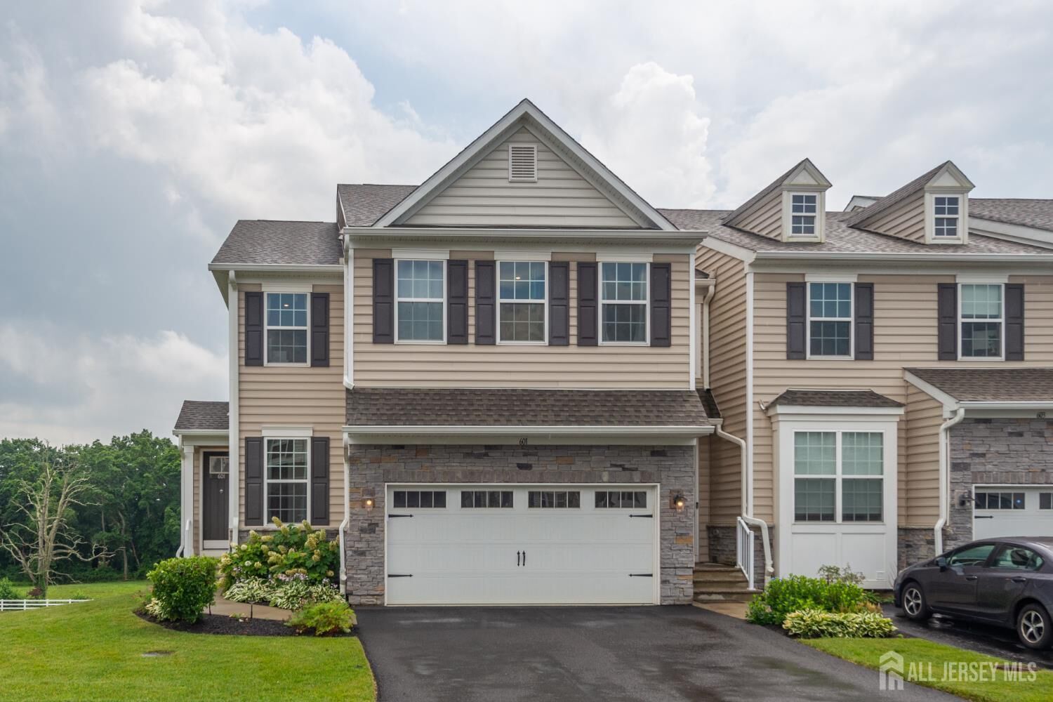 Property Photo:  601 Charleston Drive  NJ 08831 