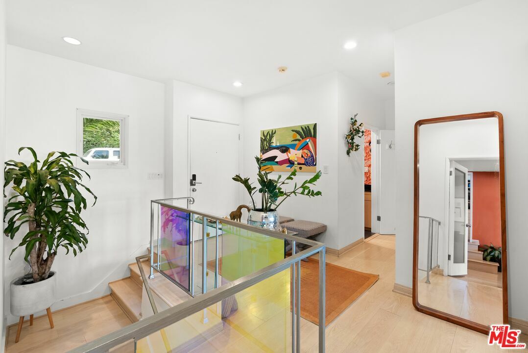 Property Photo: 6630 Whitley Ter CA 90068