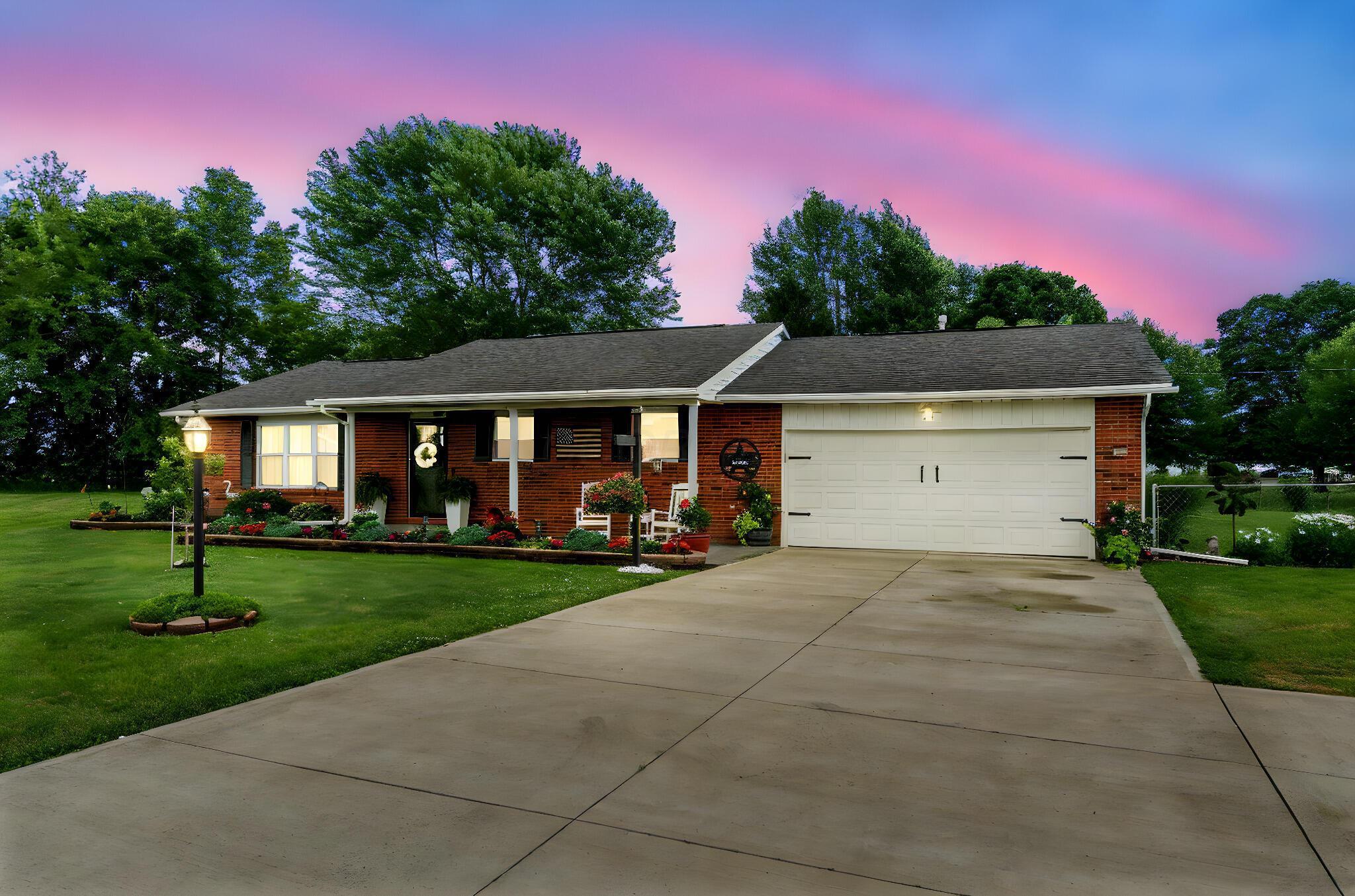 Property Photo: 34 Edgewood Drive OH 43344