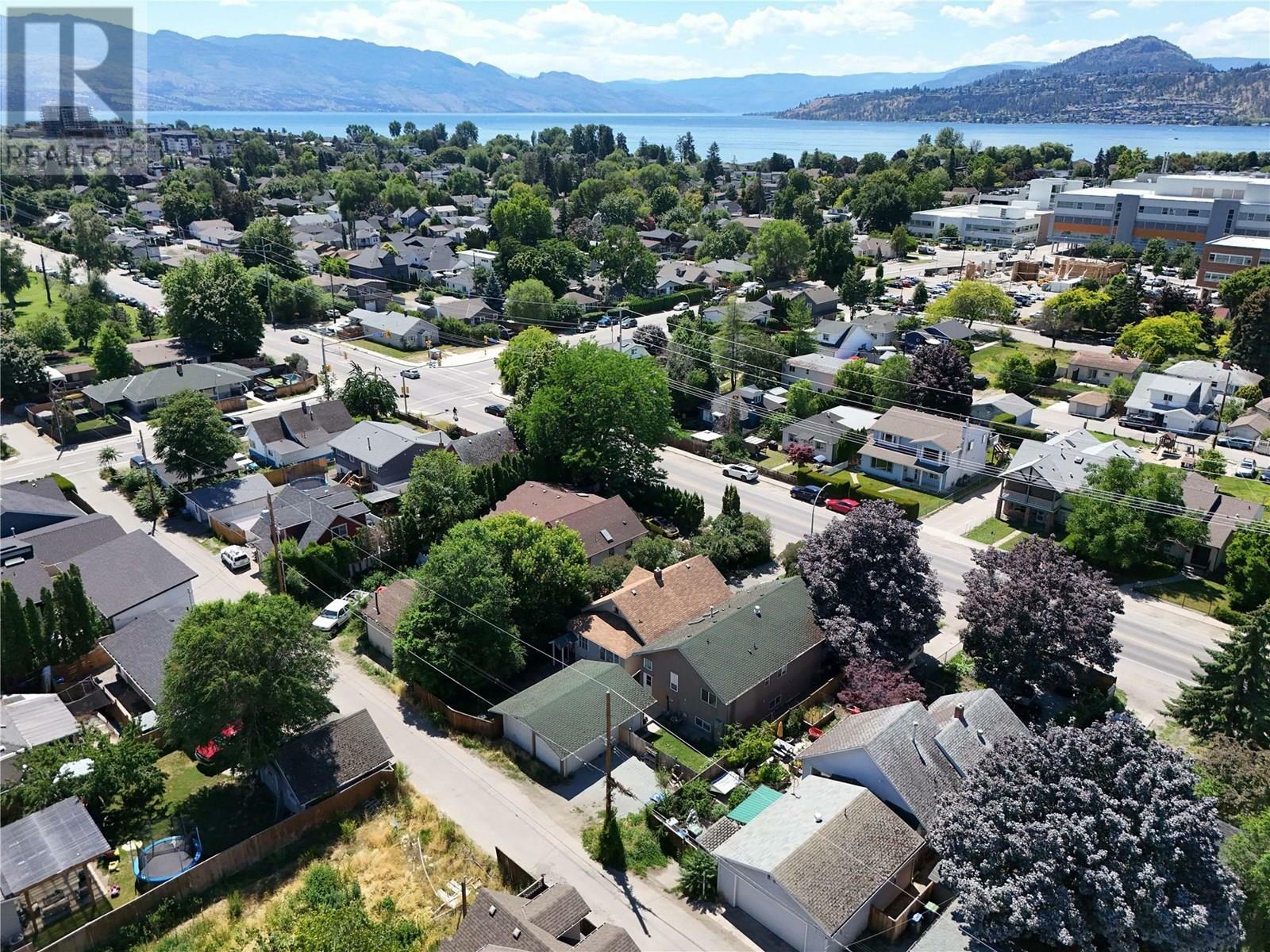 2265 Richter Street  Kelowna BC V1Y 2N9 photo