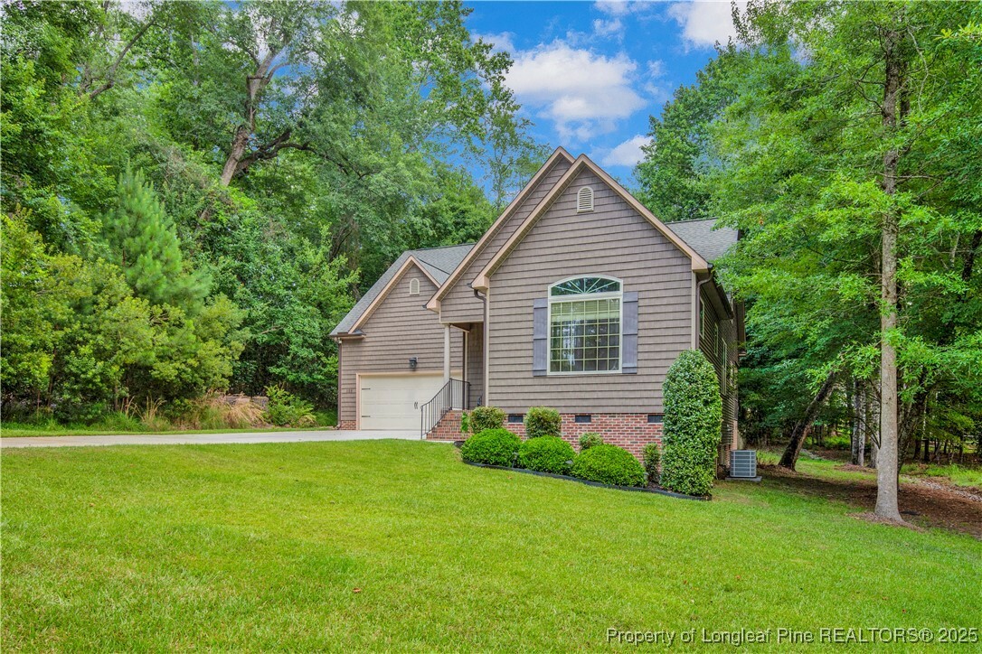 Property Photo: 125 Lakeforest Trail NC 287332