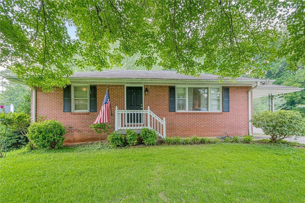 Property Photo: 2194 Freydale Road SE GA 30067