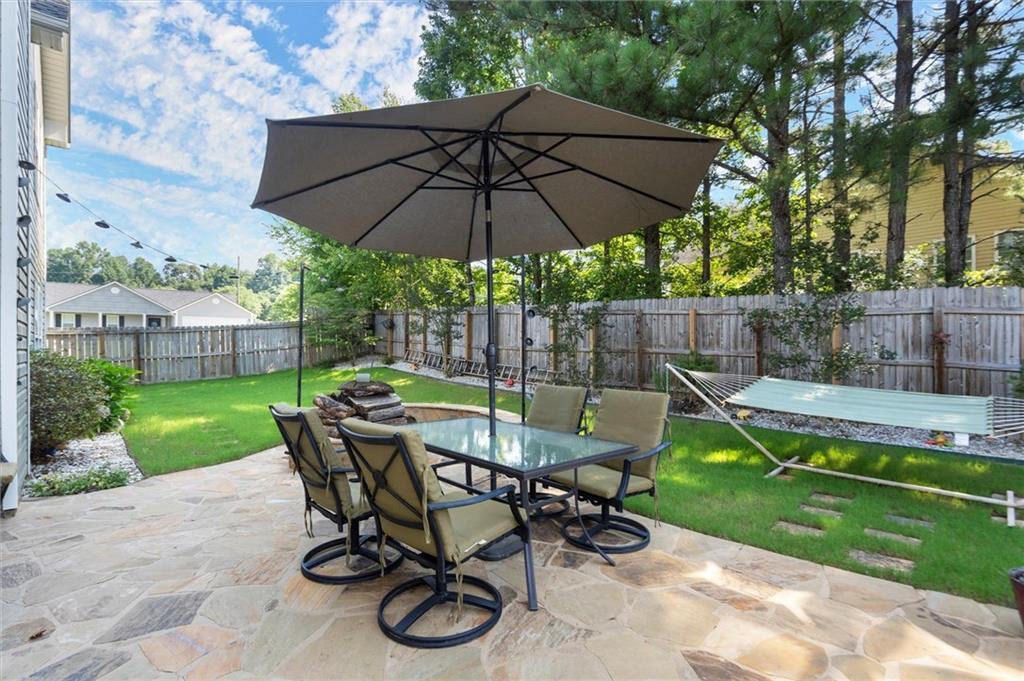 Property Photo: 1900 Sandalwood Court GA 30680