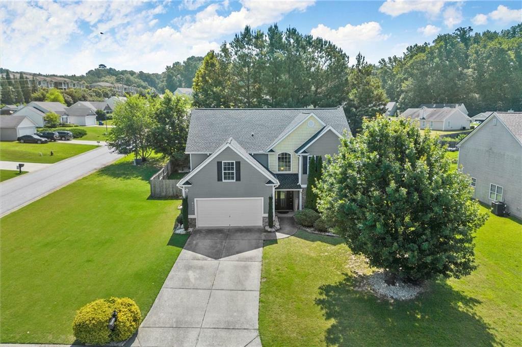 Property Photo: 1900 Sandalwood Court GA 30680