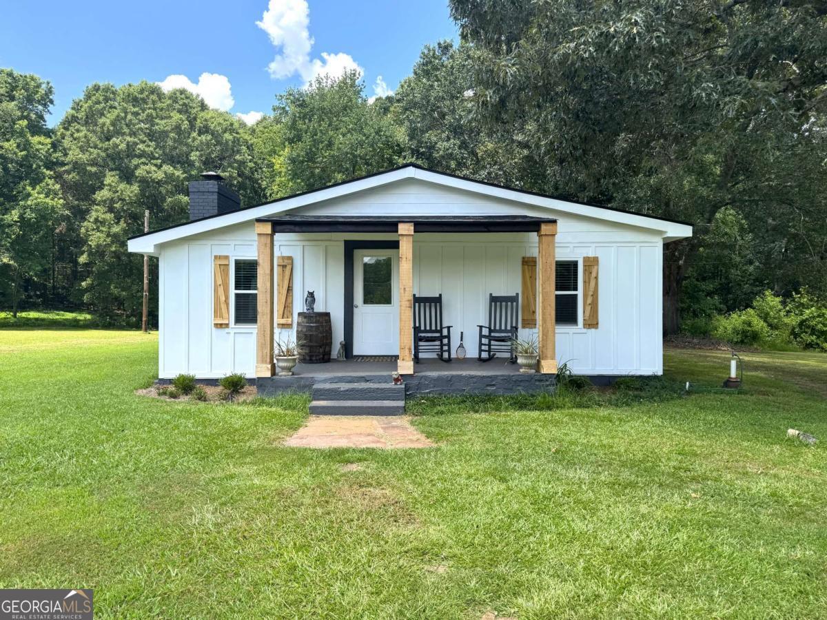 Property Photo: 347 N Burson Avenue GA 30622