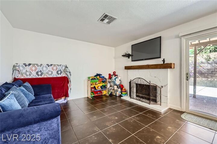 Property Photo: 5754 Cinnabar Avenue NV 89110