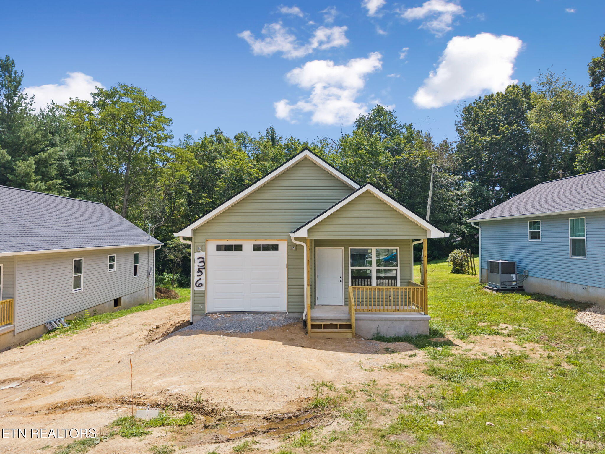 Property Photo: 356 Dayton Ave TN 38555
