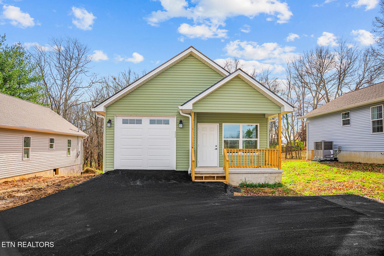 Property Photo: 356 Dayton Ave TN 38555