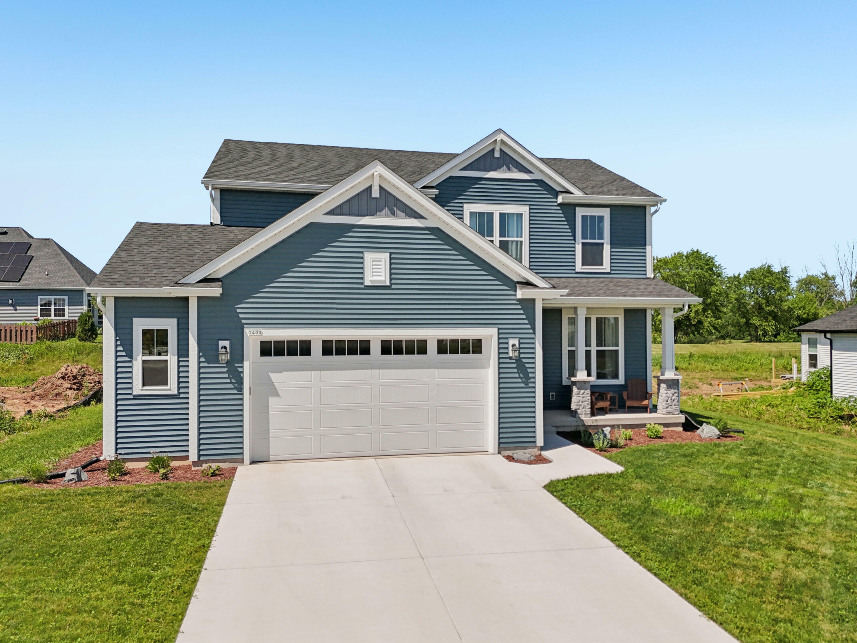 2400 Meadow Ln  Grafton WI 53024 photo