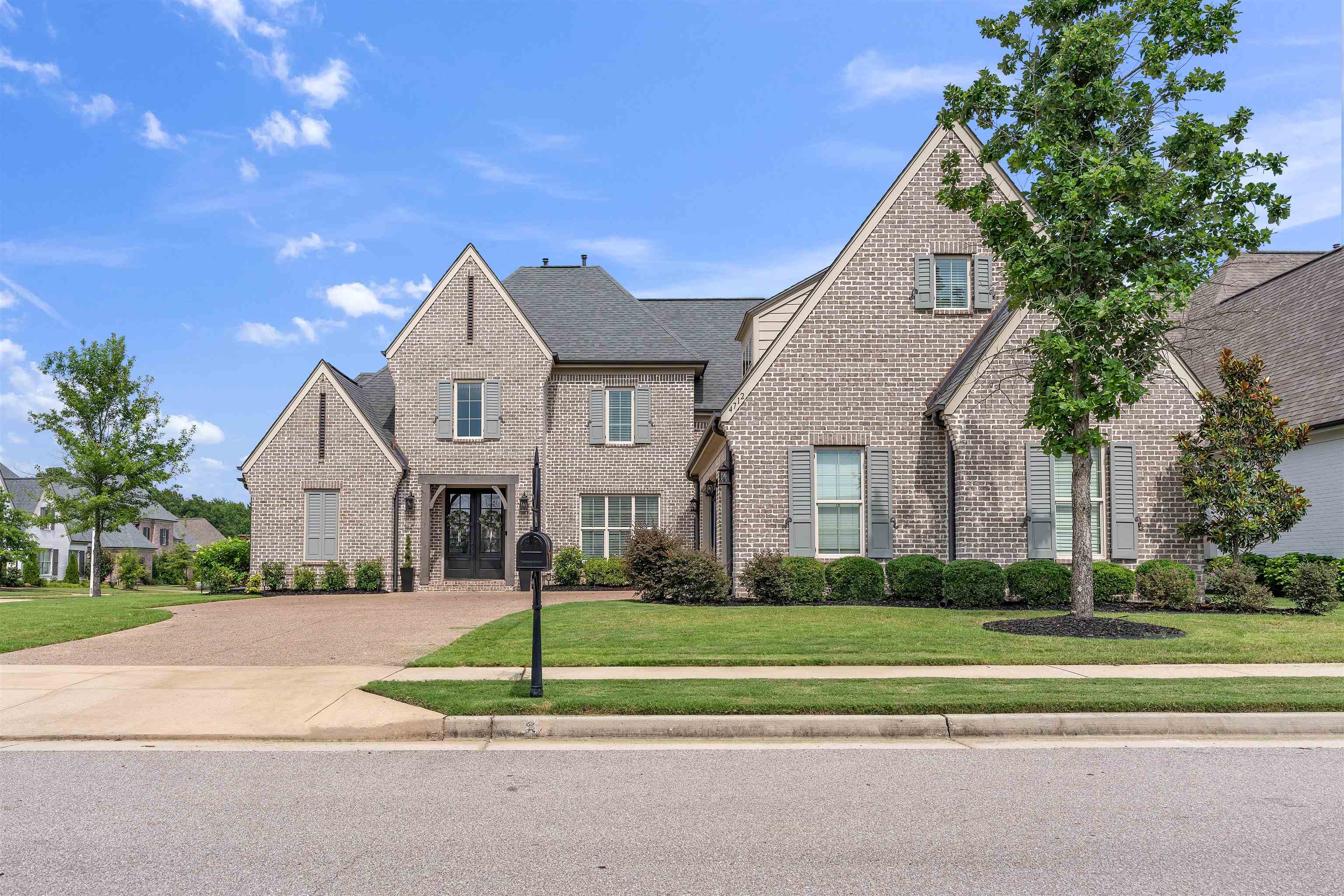 Property Photo:  4712 Carousel Ln  TN 38017 