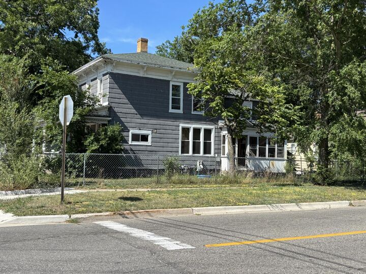 Property Photo:  1258 Sanford Street  MI 49441 