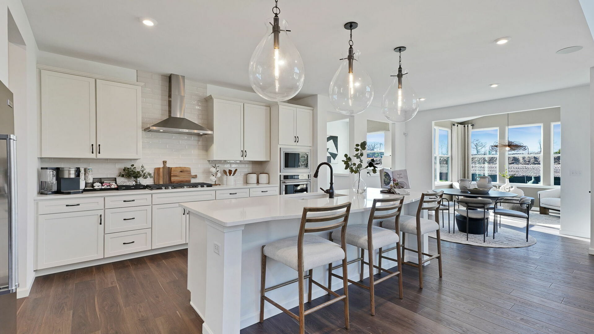 Property Photo: 6269 Lafond Circle IL 60532