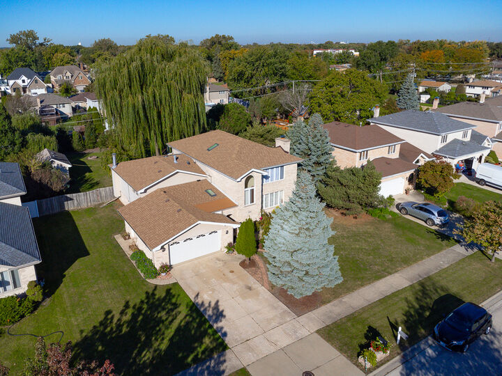 Property Photo:  8540 Mayfield Avenue  IL 60459 