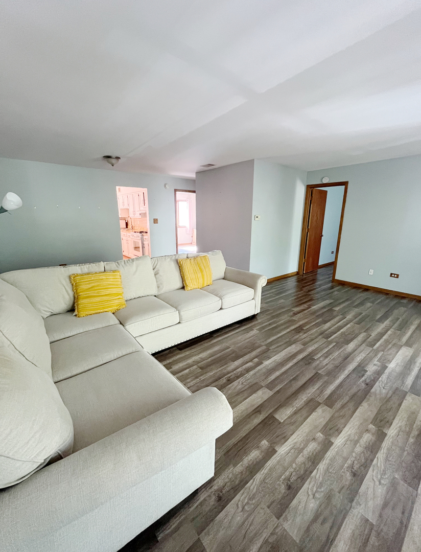 Property Photo:  6252 S Mason Avenue 3B  IL 60638 