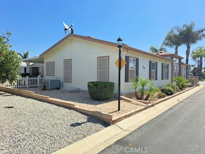 Property Photo: 1250 N Kirby Street 226 CA 92545
