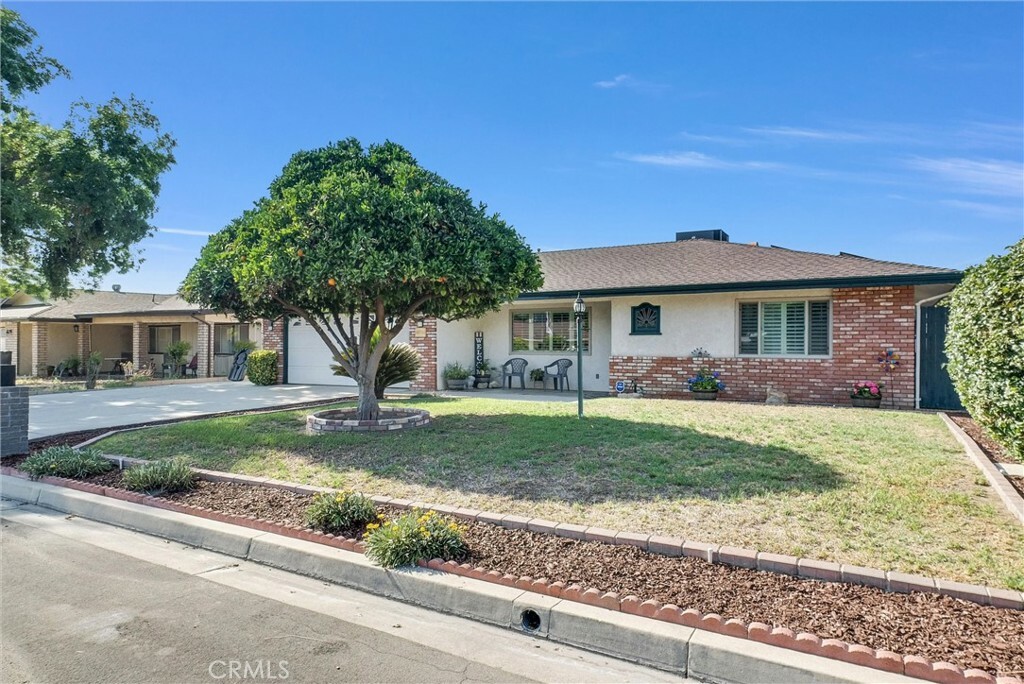 Property Photo: 43080 Parkway Avenue CA 92544