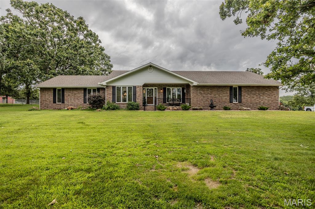 29300 Orchard Drive  Lebanon MO 65536 photo