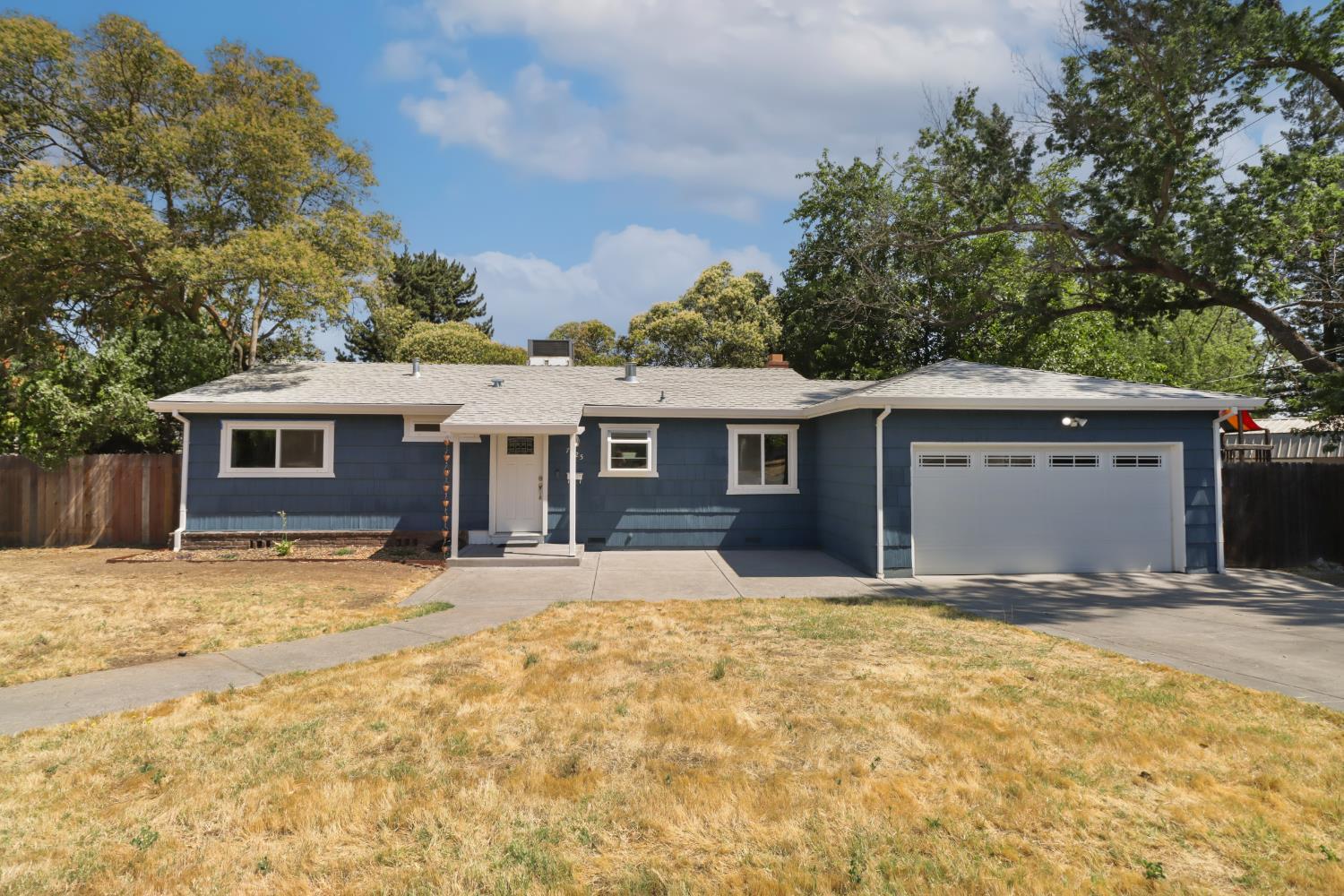 Property Photo: 7125 Gail Way CA 95628
