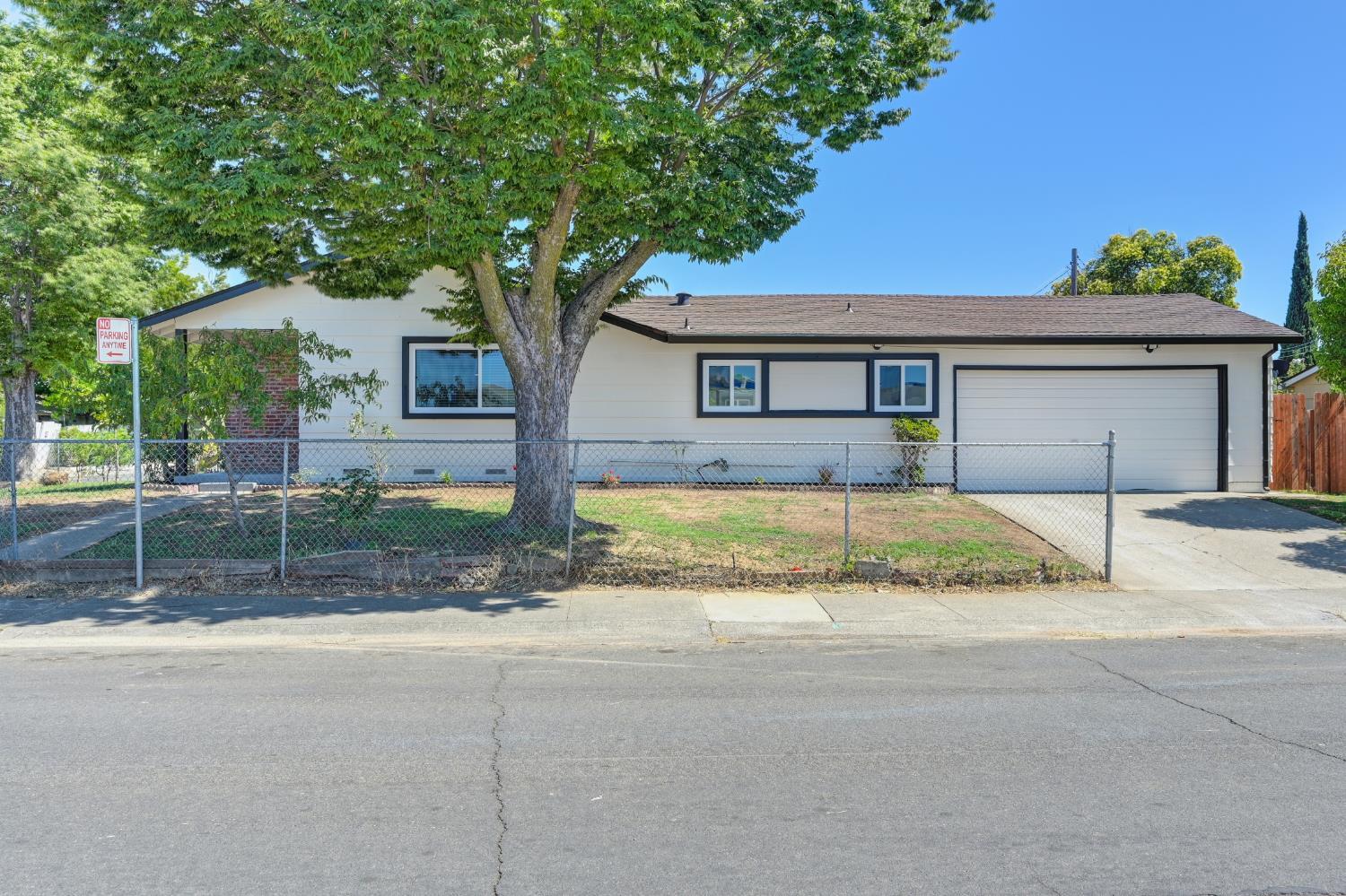 Property Photo:  3180 Loma Verde Way  CA 95822 