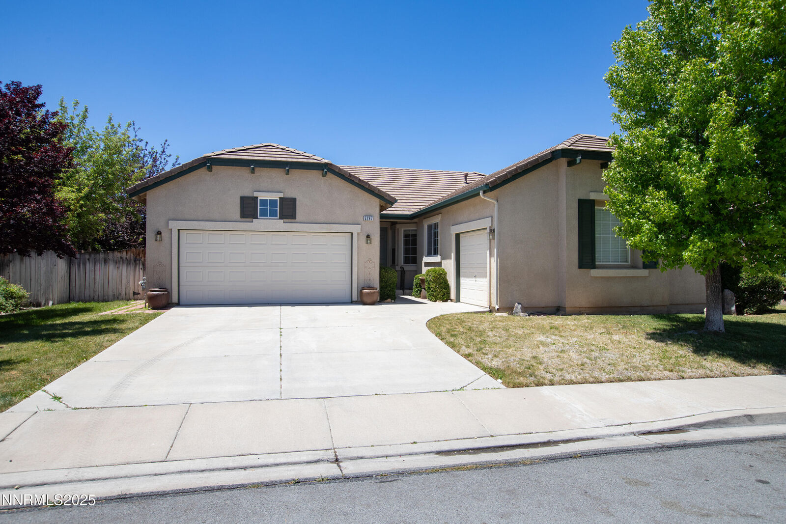 Property Photo: 5287 Vidette Meadows Drive NV 89436