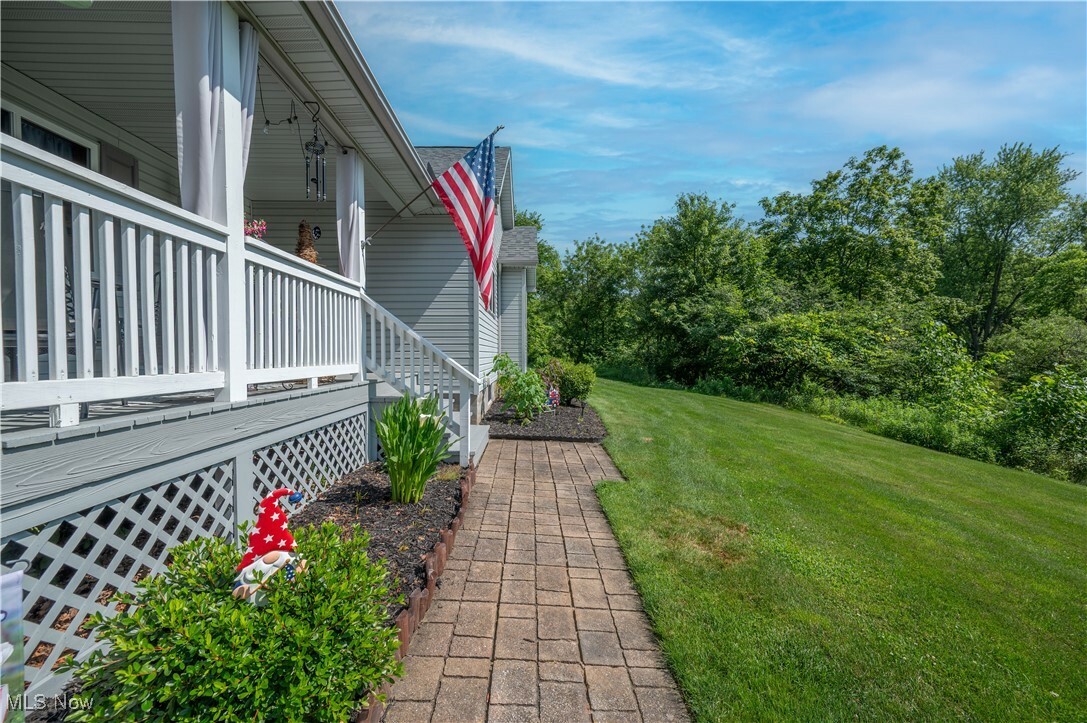 Property Photo: 440 Lyons Avenue OH 44413