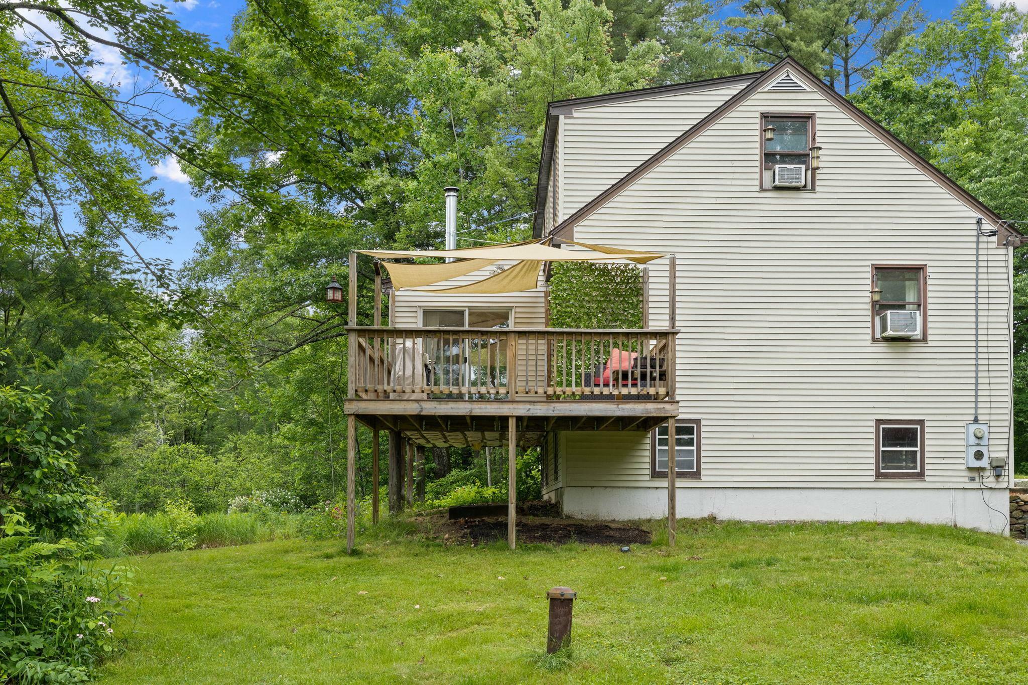 Property Photo:  569 Francestown Road  NH 03070 