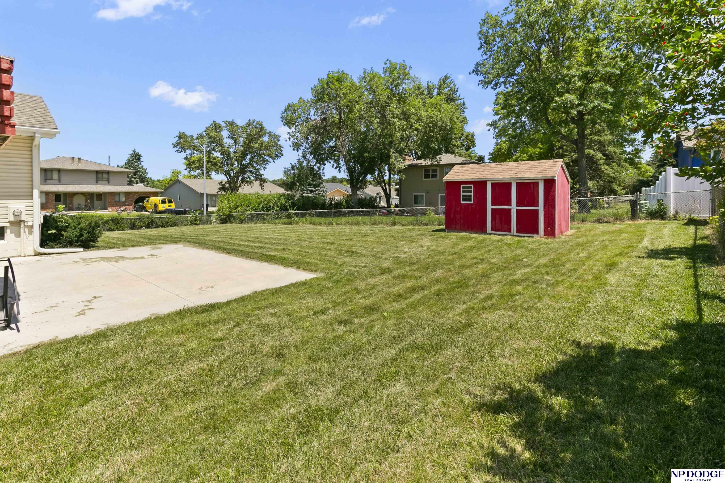 Property Photo: 5147 N 116 Street NE 68164