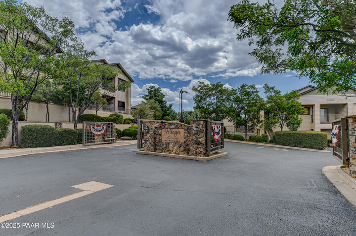 Property Photo: 1975 S Blooming Hills Drive 205 AZ 86301