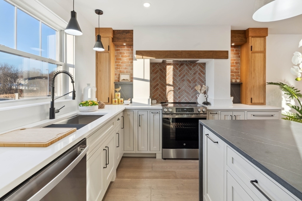 Property Photo:  32 Birch Brook Road 19  MA 01905 