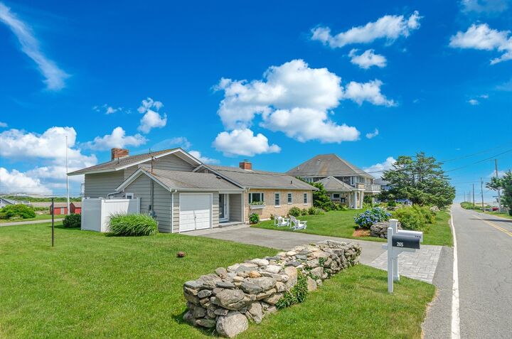 Property Photo:  266 Howland Rd  MA 02790 