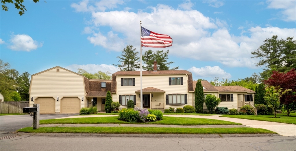 Property Photo:  7 Wildwood Rd  MA 01923 