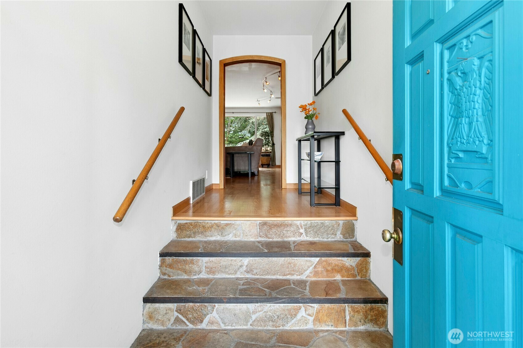 Property Photo:  2627  39th Avenue SW  WA 98116 