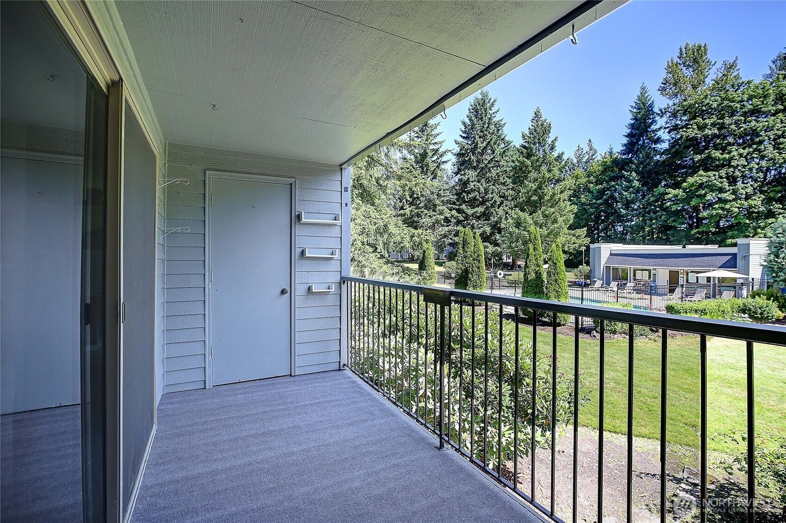 Property Photo: 4641 W Lake Sammamish Parkway SE F205 WA 98027